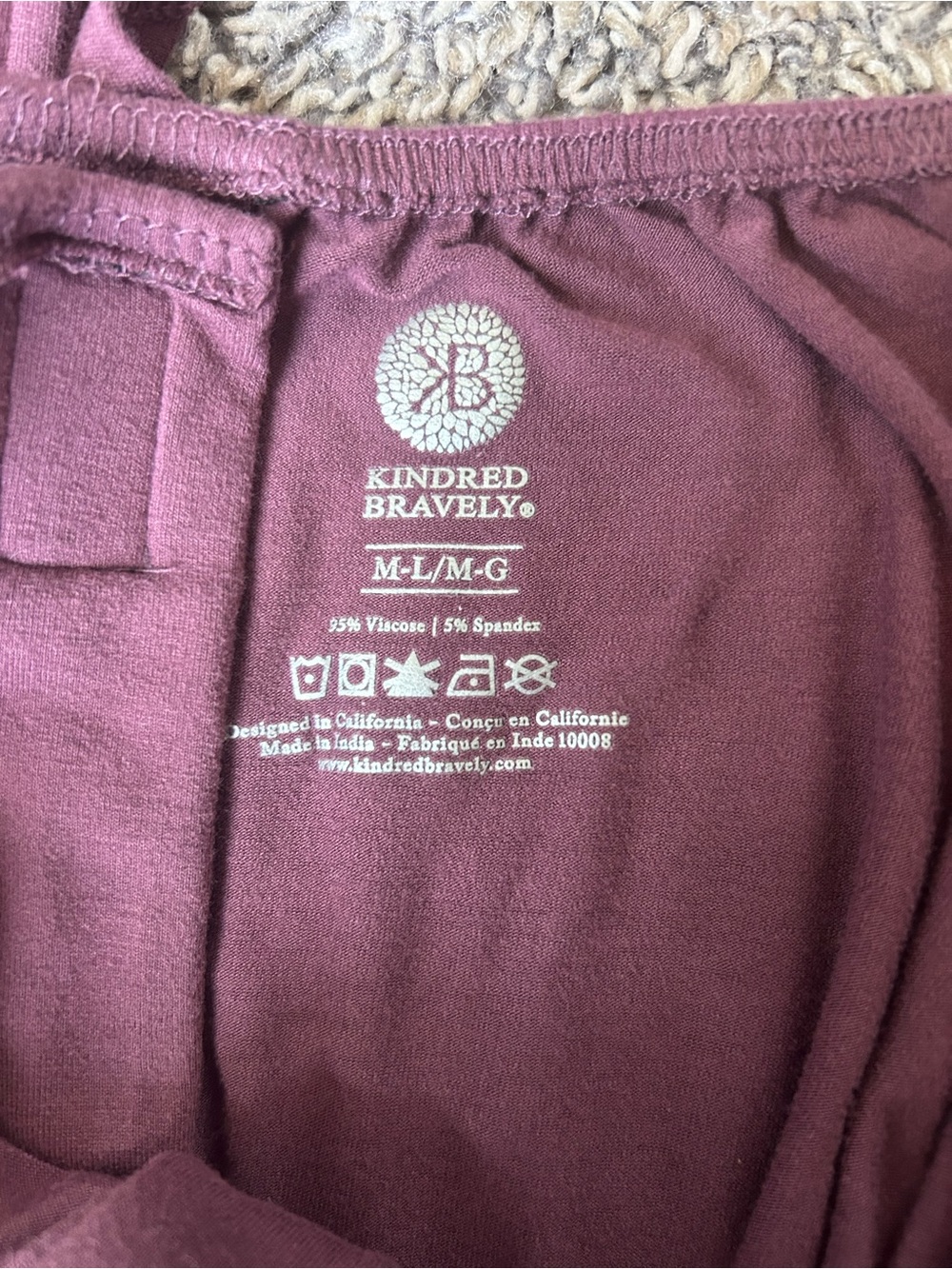Kindred Bravely Maternity and Nursing Bundle Labor Gown and Nursing Top M-L - Picture 3 of 13